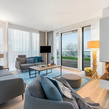 Herzmuschel Erste Reihe, Dachterrasse, Schleiblick, Garten, Carport, Gaskamin, Sauna, Terrasse, Strandkorb, Aussenrolllaeden Semesterbostad