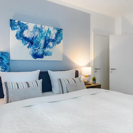 Herzmuschel Erste Reihe, Dachterrasse, Schleiblick, Garten, Carport, Gaskamin, Sauna, Terrasse, Strandkorb, Aussenrolllaeden *