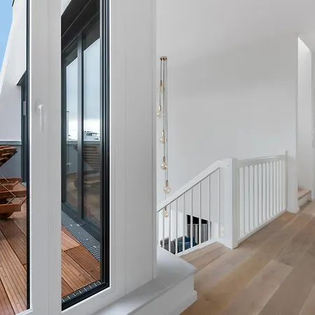 Semesterbostad Herzmuschel Erste Reihe, Dachterrasse, Schleiblick, Garten, Carport, Gaskamin, Sauna, Terrasse, Strandkorb, Aussenrolllaeden