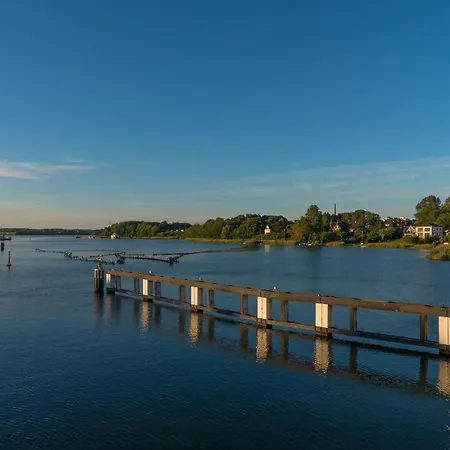 Herzmuschel Erste Reihe, Dachterrasse, Schleiblick, Garten, Carport, Gaskamin, Sauna, Terrasse, Strandkorb, Aussenrolllaeden Olpenitz