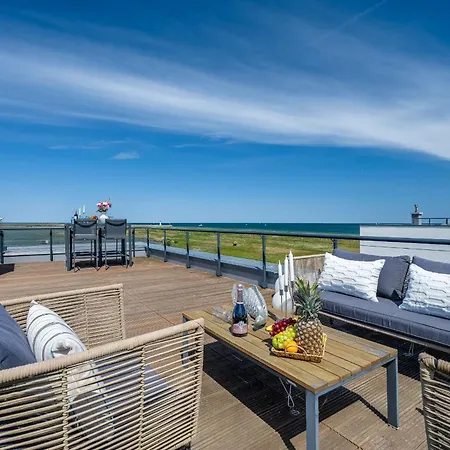 Herzmuschel Erste Reihe, Dachterrasse, Schleiblick, Garten, Carport, Gaskamin, Sauna, Terrasse, Strandkorb, Aussenrolllaeden Semesterbostad Olpenitz