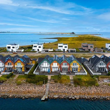 Herzmuschel Erste Reihe, Dachterrasse, Schleiblick, Garten, Carport, Gaskamin, Sauna, Terrasse, Strandkorb, Aussenrolllaeden Olpenitz